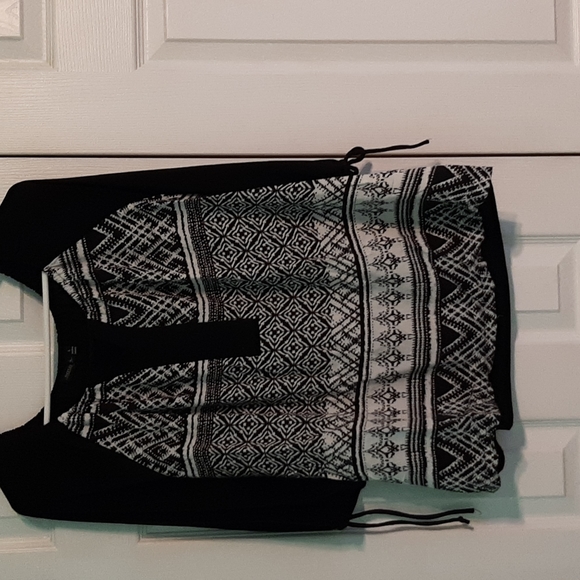 Blouse - Picture 2 of 5